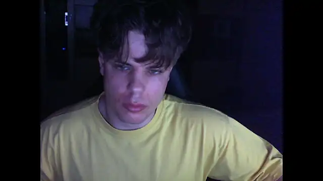 Snapshot of GymGuy0505 chatting on March 30, 7:15 pm GymGuy0505 online show from March 30, 7:15 pm