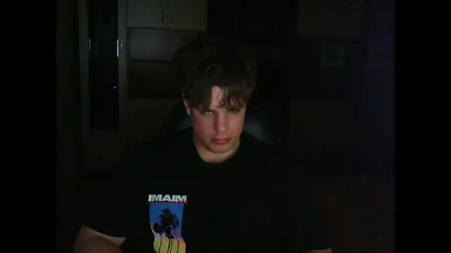 GymGuy0505 online show from May 2, 10:26 pm
