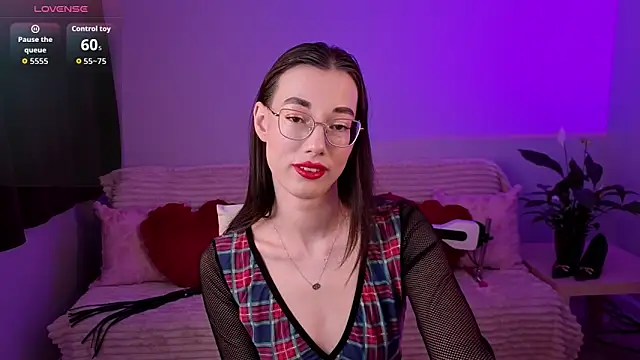 Snapshot of EmmaJacson chatting on February 7, 3:16 pm EmmaJacson online show from February 7, 3:16 pm