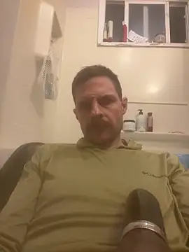 Snapshot of Mansword1 chatting on February 19, 8:54 am Mansword1 online show from February 19, 8:54 am