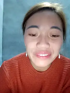 little-effy online show from December 17, 7:58 am