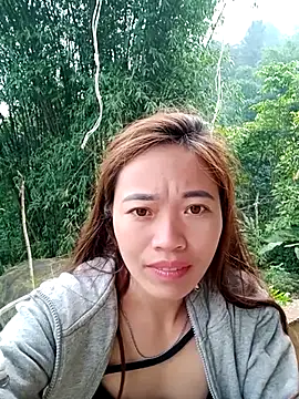 little-effy online show from April 25, 2:03 am