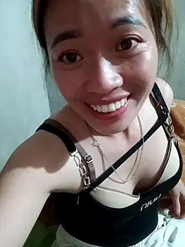 little-effy online show from May 2, 12:10 pm
