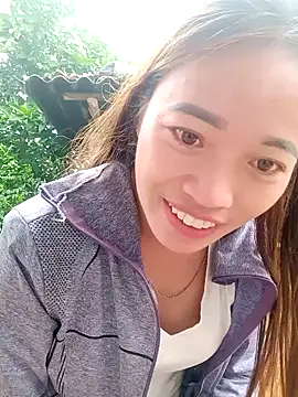 little-effy online show from May 8, 12:38 am