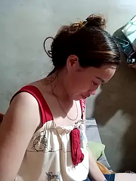 little-effy online show from May 15, 1:29 pm