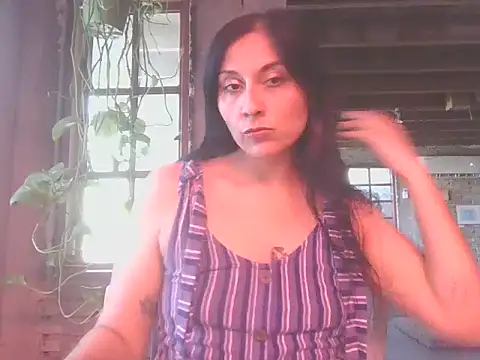 DommeVioleta online show from May 8, 12:27 am
