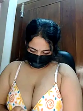 nosrat014 online show from June 5, 6:13 pm