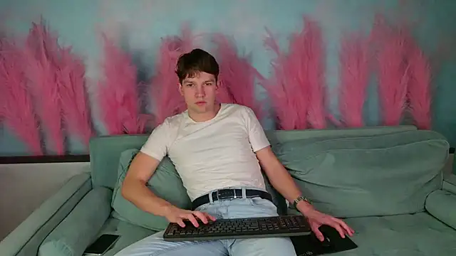 JamesRaww online show from December 19, 5:58 am