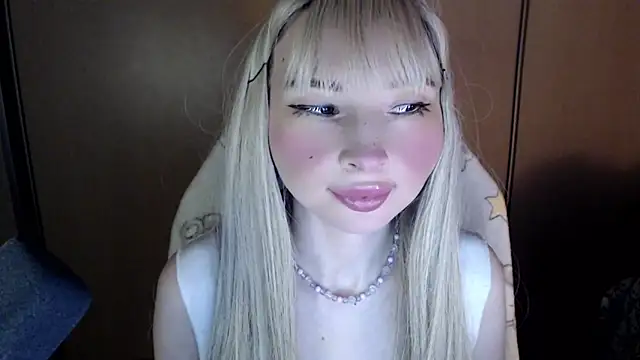 Snapshot of Carolina_babydoll chatting on February 16, 6:09 am Carolina babydoll online show from February 16, 6:09 am