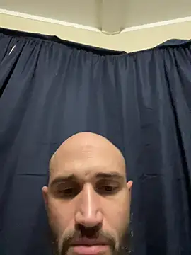 kingNQueen1211 online show from April 1, 1:06 am