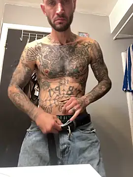 kingNQueen1211 online show from June 6, 11:59 am