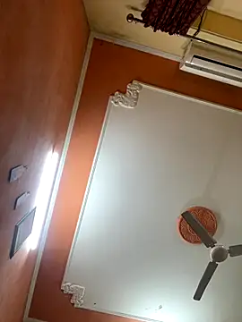 alexstrom online show from December 17, 9:15 am