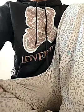 tenifer online show from December 15, 9:46 am