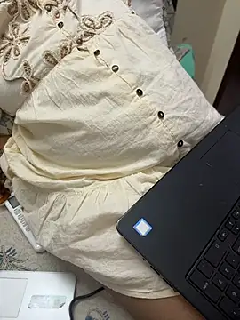 butterflyslay online show from May 12, 1:41 pm