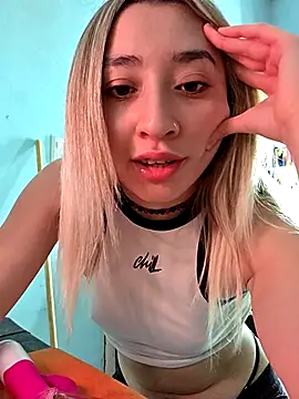 Snapshot of soylulita07 chatting on February 1, 5:50 am soylulita07 online show from February 1, 5:50 am