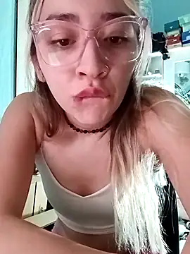 Snapshot of soylulita07 chatting on February 4, 7:47 am soylulita07 online show from February 4, 7:47 am