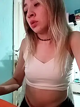 Snapshot of soylulita07 chatting on February 5, 6:51 am soylulita07 online show from February 5, 6:51 am