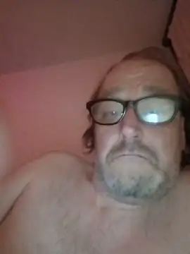 Snapshot of Olivassl22 chatting on May 16, 9:13 pm Olivassl22 online show from May 16, 9:13 pm