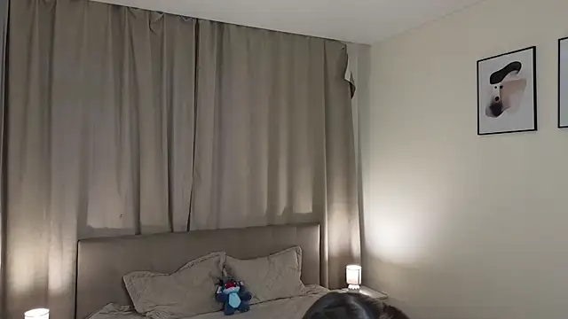 LouieRemeder online show from February 5, 4:06 am