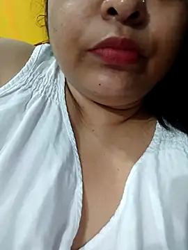 Snapshot of peu8 chatting on May 5, 5:43 pm peu8 online show from May 5, 5:43 pm