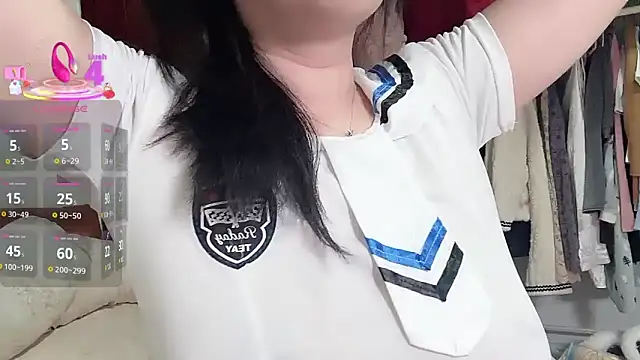 Snapshot of LIQINQIN-77 chatting on December 20, 3:41 pm LIQINQIN-77 online show from December 20, 3:41 pm