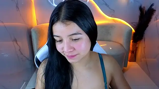 Sofi Adams Tx online show from February 7, 8:01 pm