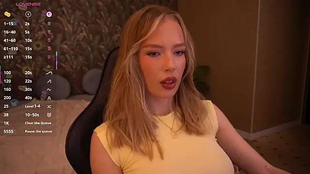MollyyMayy online show from May 23, 4:44 pm