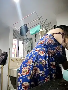 Divine Pouvoir online show from January 15, 11:59 am