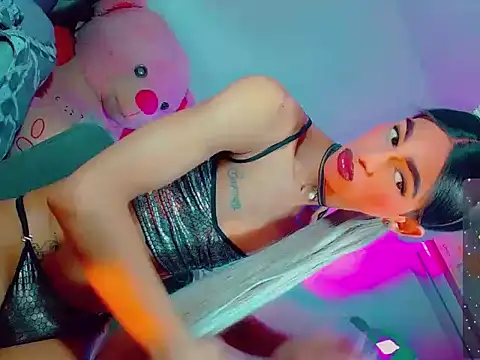 agathaferrer3 online show from March 1, 1:02 pm