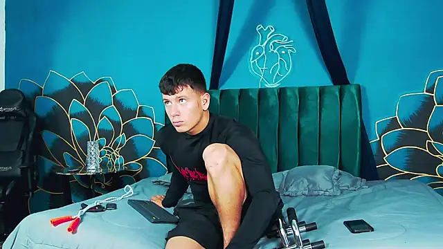 Snapshot of MagnusKnight_ chatting on January 6, 5:49 pm MagnusKnight online show from January 6, 5:49 pm