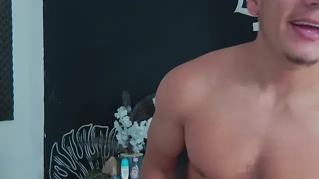 Snapshot of MagnusKnight_ chatting on February 4, 3:07 pm MagnusKnight online show from February 4, 3:07 pm