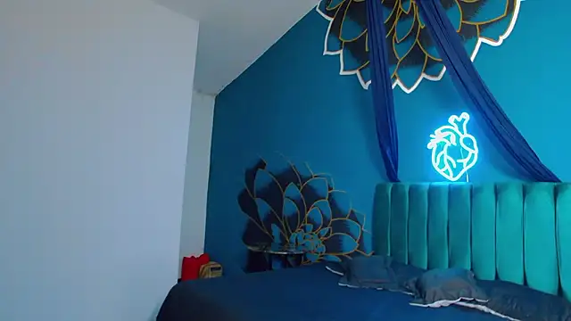 Snapshot of MagnusKnight_ chatting on February 14, 1:24 am MagnusKnight online show from February 14, 1:24 am