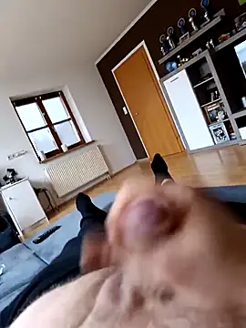 Snapshot of weilpasst chatting on December 18, 1:39 pm weilpasst online show from December 18, 1:39 pm