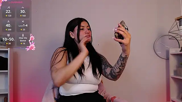 Lunaclarx online show from January 19, 12:09 pm