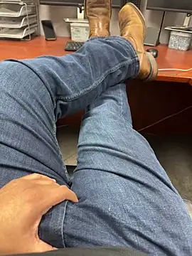 Cvigil online show from December 18, 8:37 pm