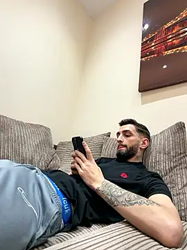 Snapshot of Juliann69Ramiro chatting on January 18, 2:15 am Juliann69Ramiro online show from January 18, 2:15 am