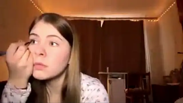 Snapshot of MaevAmy chatting on February 1, 12:48 pm MaevAmy online show from February 1, 12:48 pm