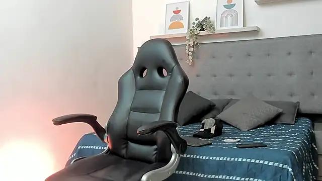 sebastamayo  online show from February 2, 7:18 am