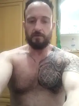 Snapshot of Tonybp84 chatting on February 18, 12:17 am Tonybp84 online show from February 18, 12:17 am