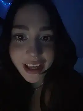 pudizinhaa  online show from April 7, 4:35 am