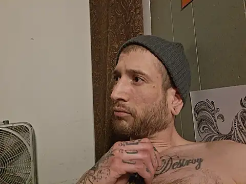 Snapshot of nobody420x chatting on February 6, 12:59 am nobody420x online show from February 6, 12:59 am