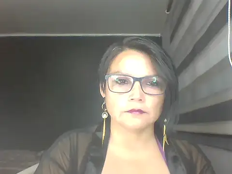 Snapshot of SHAMELESSLY_HOT chatting on March 18, 2:15 am SHAMELESSLY HOT online show from March 18, 2:15 am