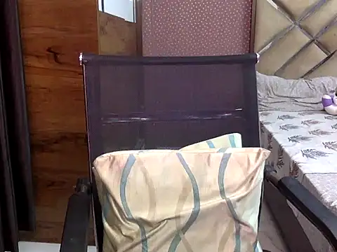 snehaa89 online show from December 23, 5:05 am