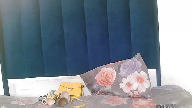 slendercupid online show from February 1, 9:08 am