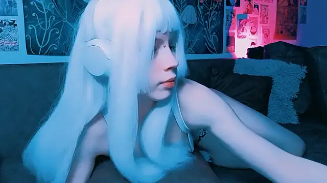 Snapshot of PeacchyPawss chatting on February 25, 9:24 pm PeacchyPawss online show from February 25, 9:24 pm