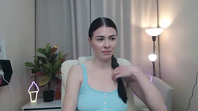 Snapshot of MilaSecret55 chatting on February 16, 7:26 am MilaSecret55 online show from February 16, 7:26 am