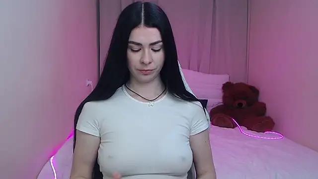 Snapshot of MilaSecret55 chatting on May 8, 7:03 am MilaSecret55 online show from May 8, 7:03 am