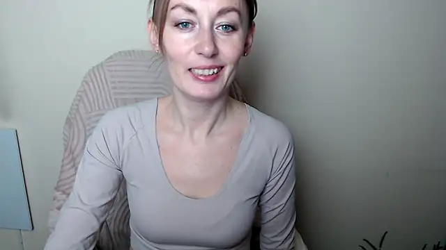 LiaSeass  online show from March 23, 12:31 pm