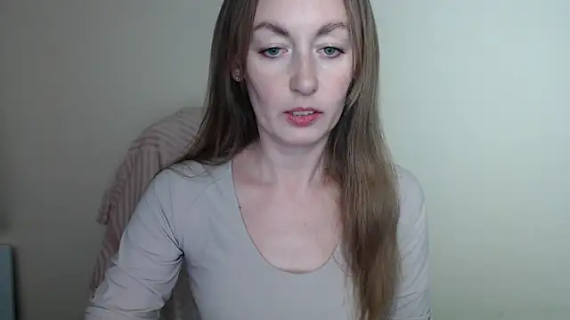 LiaSeass  online show from May 7, 12:21 pm