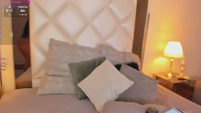 LizzCarter  online show from May 18, 12:11 pm